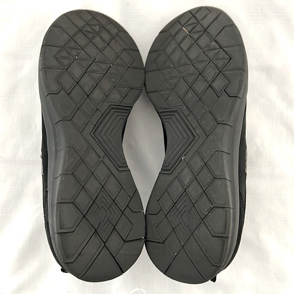 Skecher~Ultra / Great Comfort, Quality, Fit and Appearance - Picture 8 of 11